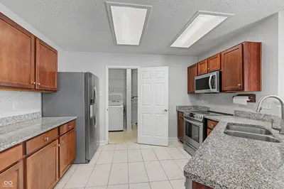 10179 Holly Berry Circle, Fishers - 13