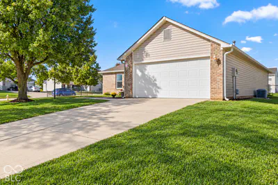 868 Quarterhorse Run, Bargersville - 3