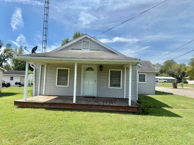 1015 Raymond Street, Brownstown - 2