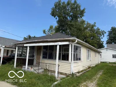 1405 5th Street, Bedford