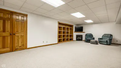 1653 300, Greenfield - 31