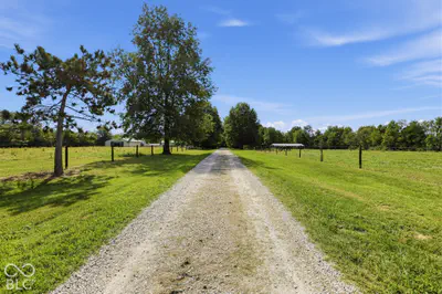 300 W Oregon Church Road, Terre Haute - 43