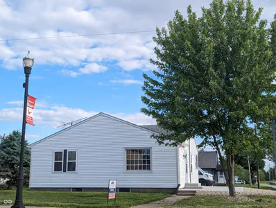 102 West Street, Milroy - 10