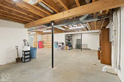 2490 W Haven Drive NW, Corydon - 33