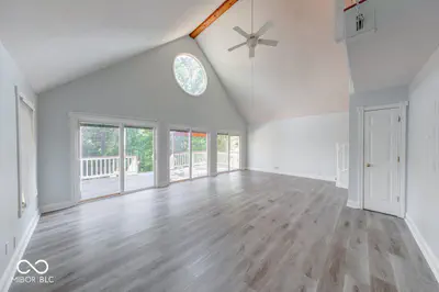 621 W Hemphill Drive, Nineveh - 18