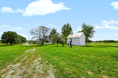 9510 235th Street, Cicero - 68