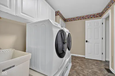 8625 Douglaston Court, Indianapolis - 24