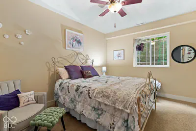 6736 W Stonegate Drive, Zionsville - 39