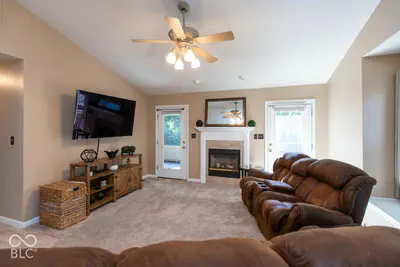 688 Prince Drive, Greenwood - 9