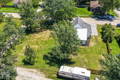 6326 N Main Street, Wilkinson - 37