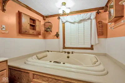 2649 600, Thorntown - 50