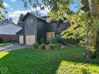1053 Goldfinch Road, Columbus