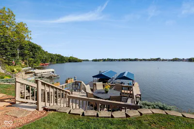 7338 Oakbay Drive, Noblesville - 46