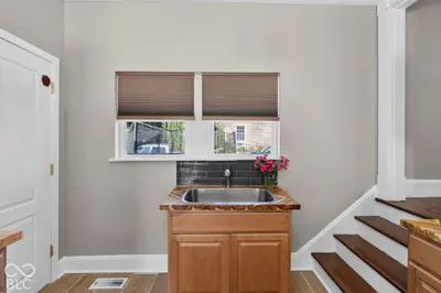 20 Woodland Drive, Indianapolis - 25