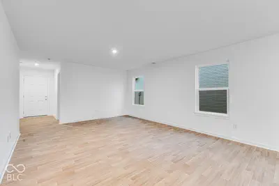 7522 Frasier Lane, Camby - 3