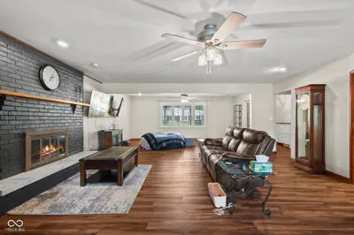 885 Broadway North Drive, Plainfield - 27