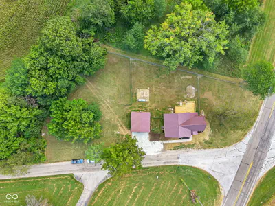 2426 650, Waynetown - 69
