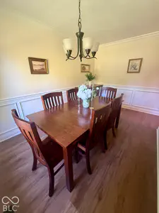 6658 English Oak Drive, Avon - 9