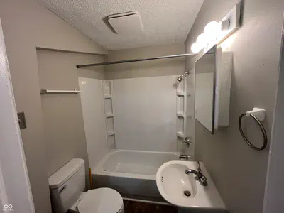 4218 Carrollton Avenue, Indianapolis - 11