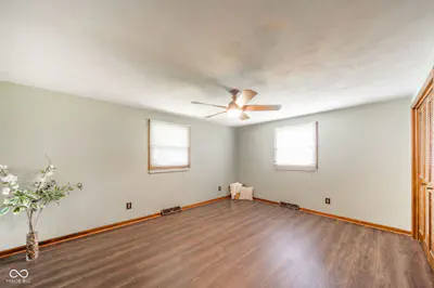 1375 E 240 N, Anderson - 9
