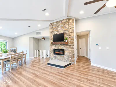 50 Woodlawn Village, Mitchell - 4