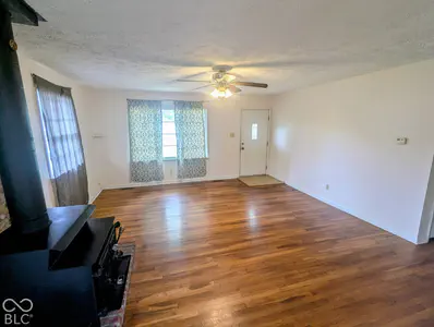 364 Robbins Drive, Greenwood - 4
