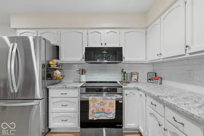 18 Sherry Court, Carmel - 11