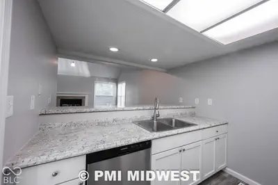 6422 Zionsville Road, Indianapolis - 12