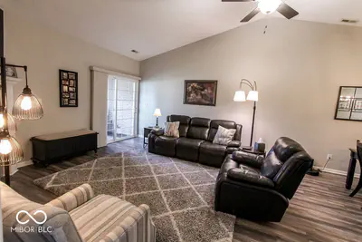 5604 Payne Boulevard, Plainfield - 14
