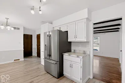 7357 Avalon Trail Road, Indianapolis - 24