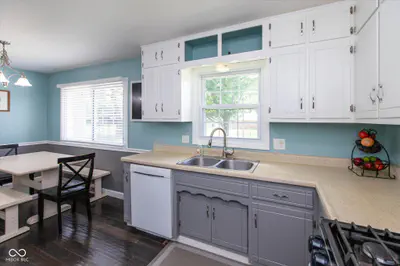 8210 Burn Court, Indianapolis - 16