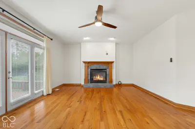 725 Greystone Court, Columbus - 20