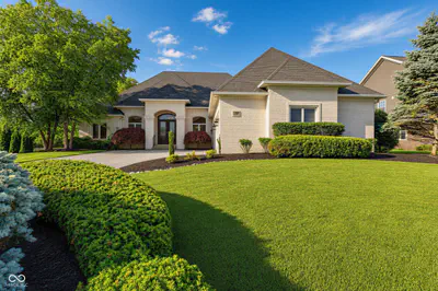 5913 Chartwell Drive, Bargersville - 2