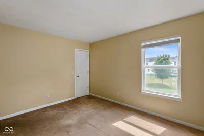 5455 Reston Drive, Plainfield - 14