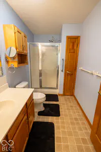 554 Cresthaven Drive, Indianapolis - 52