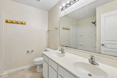 3992 Rowlett Place, Carmel - 40
