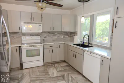 1975 Crescent Drive, Crawfordsville - 9