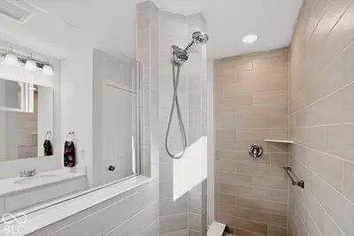 19060 Seaforth Way, Westfield - 66