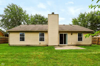 8276 Bayshore Lane, Avon - 31
