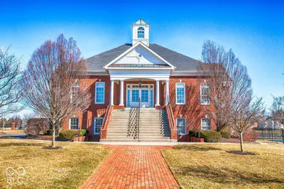 8156 Heyward Drive, Indianapolis - 64