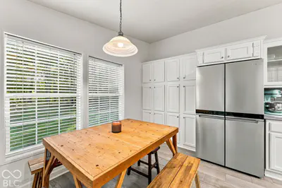 9444 N Gray Avenue, Unionville - 12