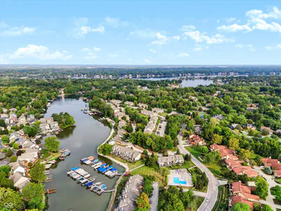 8158 Shorewalk Drive, Indianapolis - 65