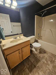 1052 Halifax Lane, Indianapolis - 25