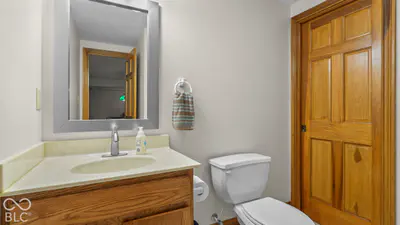 7437 W Banton Circle, New Palestine - 64