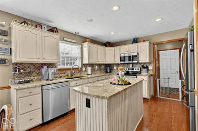 7291 Plantation Lane, Avon - 19