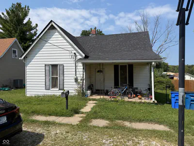 1325 4th Street, Bedford