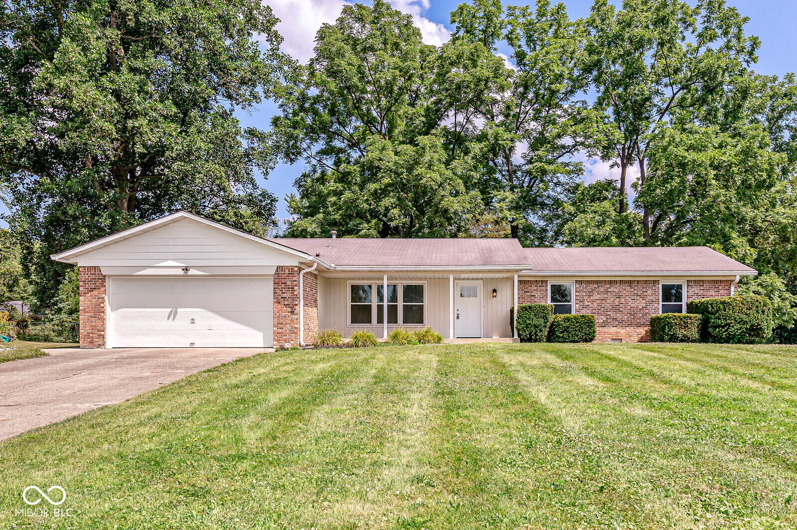 24 Hilltop, Danville