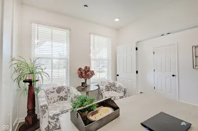 64 Sterling Place, New Whiteland - 9