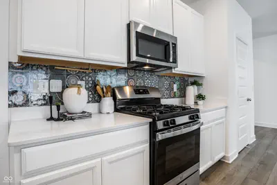 10038 Sundley Drive, Indianapolis - 18