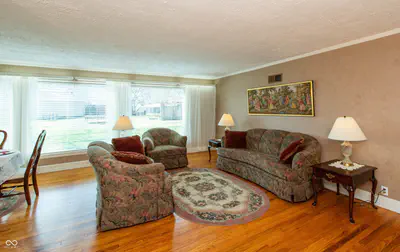 831 North Drive, Seymour - 4